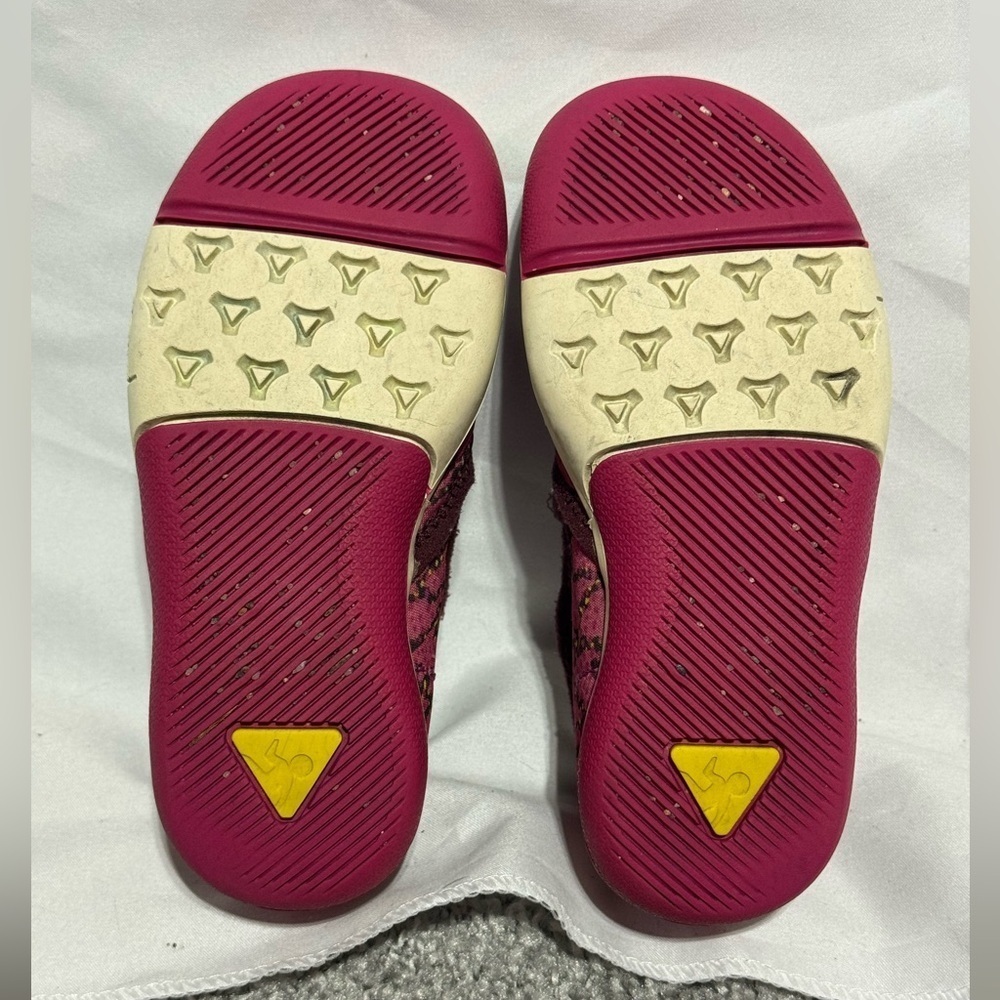 PLAE Migi Electric Fuchsia Surge Slip on Size 9.5 Toddler - Picture 7 of 8
